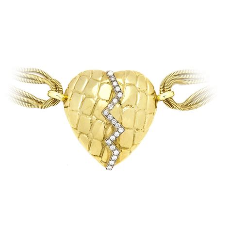 gold gucci necklace heart|Gucci gold chain necklaces.